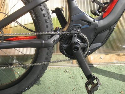 Specialized ROUBAIX S-WORKS, stavba silničního speciálu v servisu Sunsetbike.