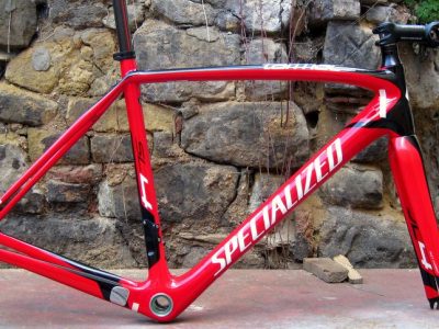 Specialized ROUBAIX S-WORKS, stavba silničního speciálu v servisu Sunsetbike.